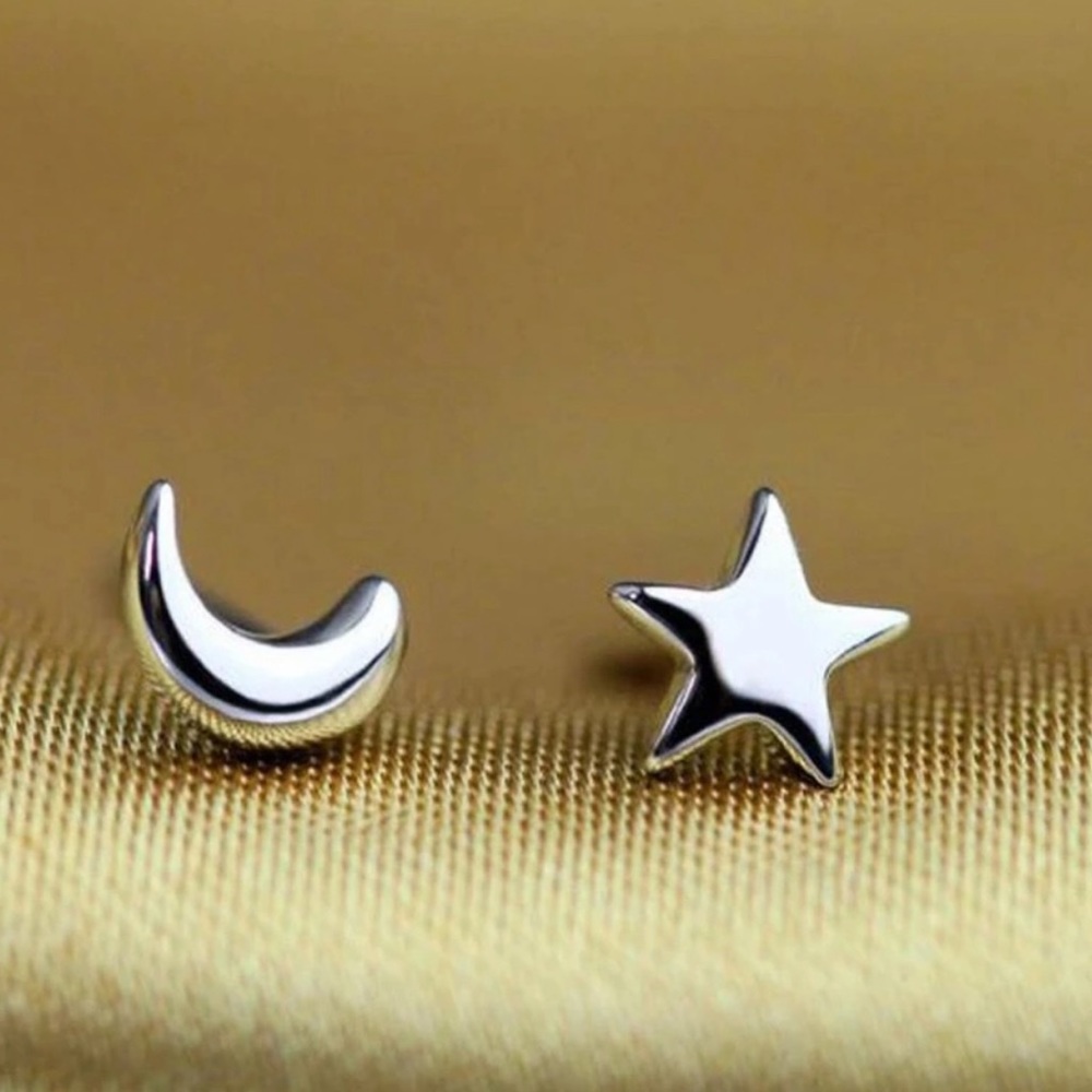 🌟 Silver 925 Star Moon Stud Earrings